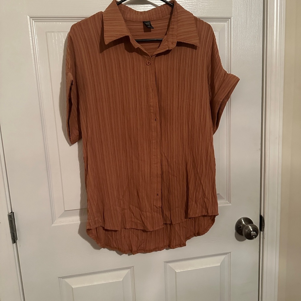 Casual Brown Button-Up Blouse